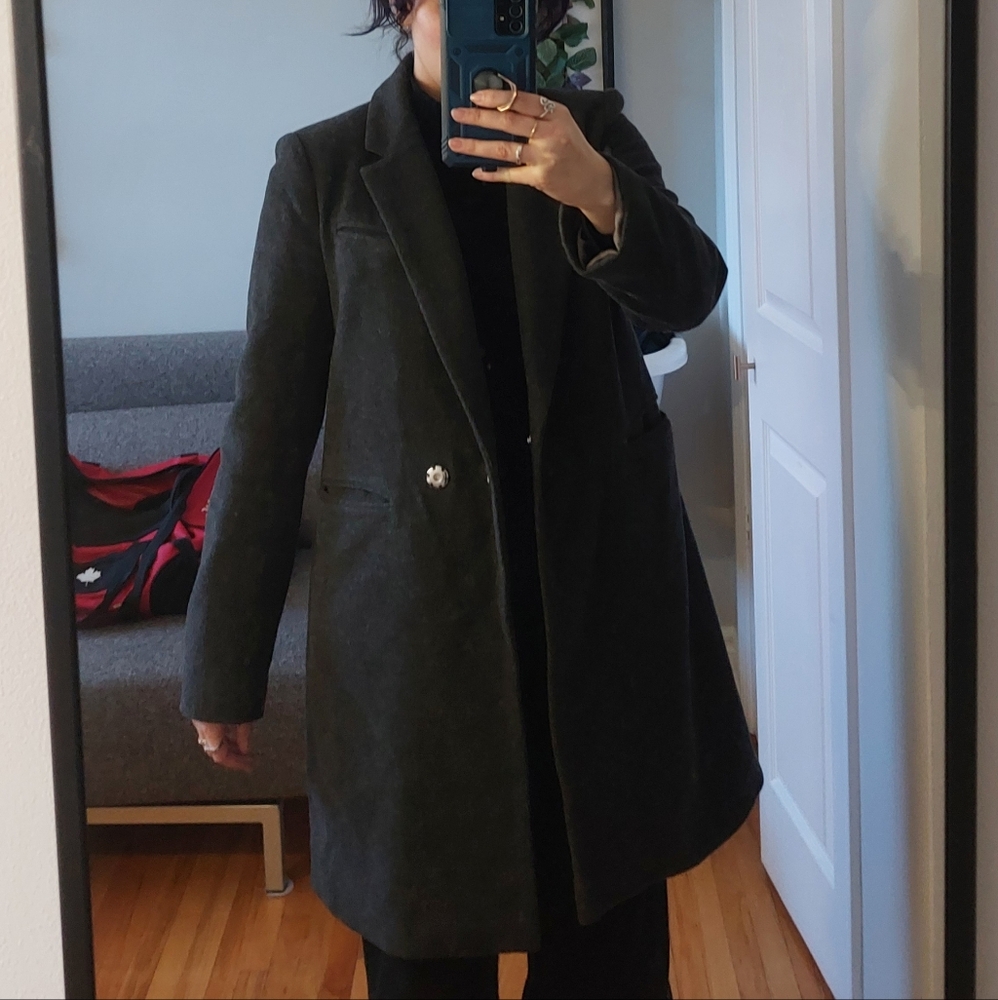Women's Dark Grey Coat For Fall